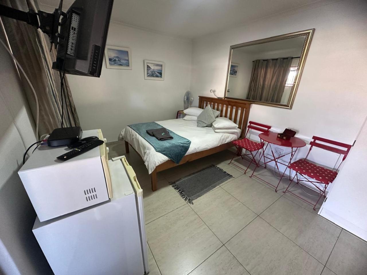 De Helling Self Catering Bed & Breakfast Brackenfell Bagian luar foto